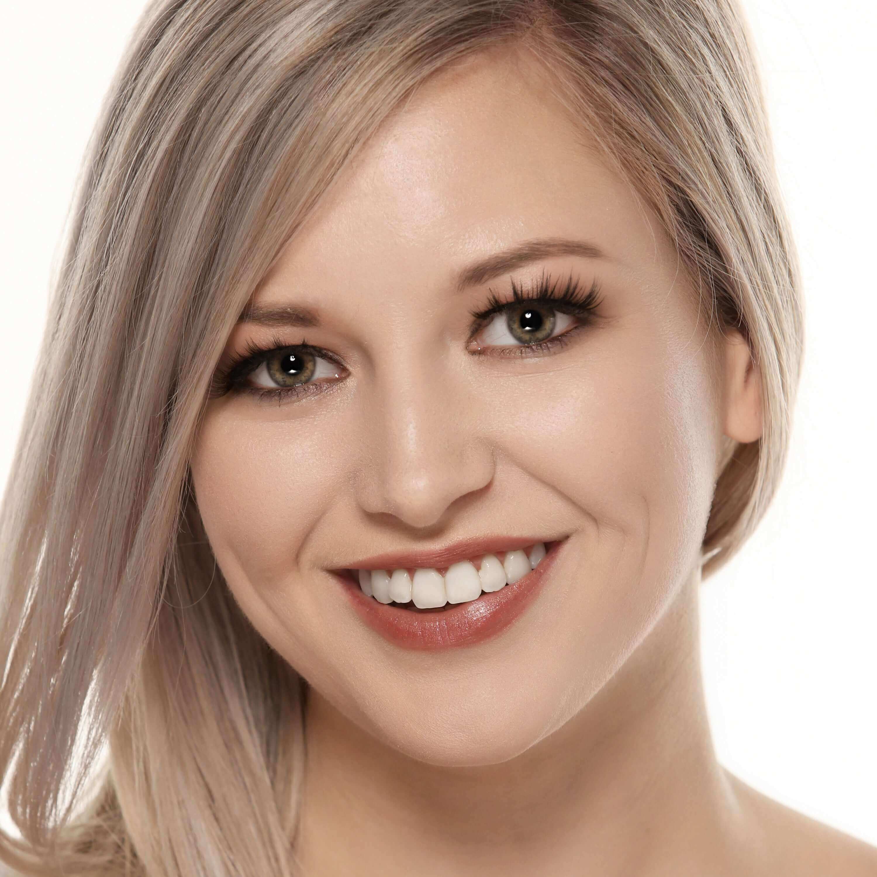 4-in-1 Foundation Stick Cream-to-Velvet Matte Foundation - Image 36