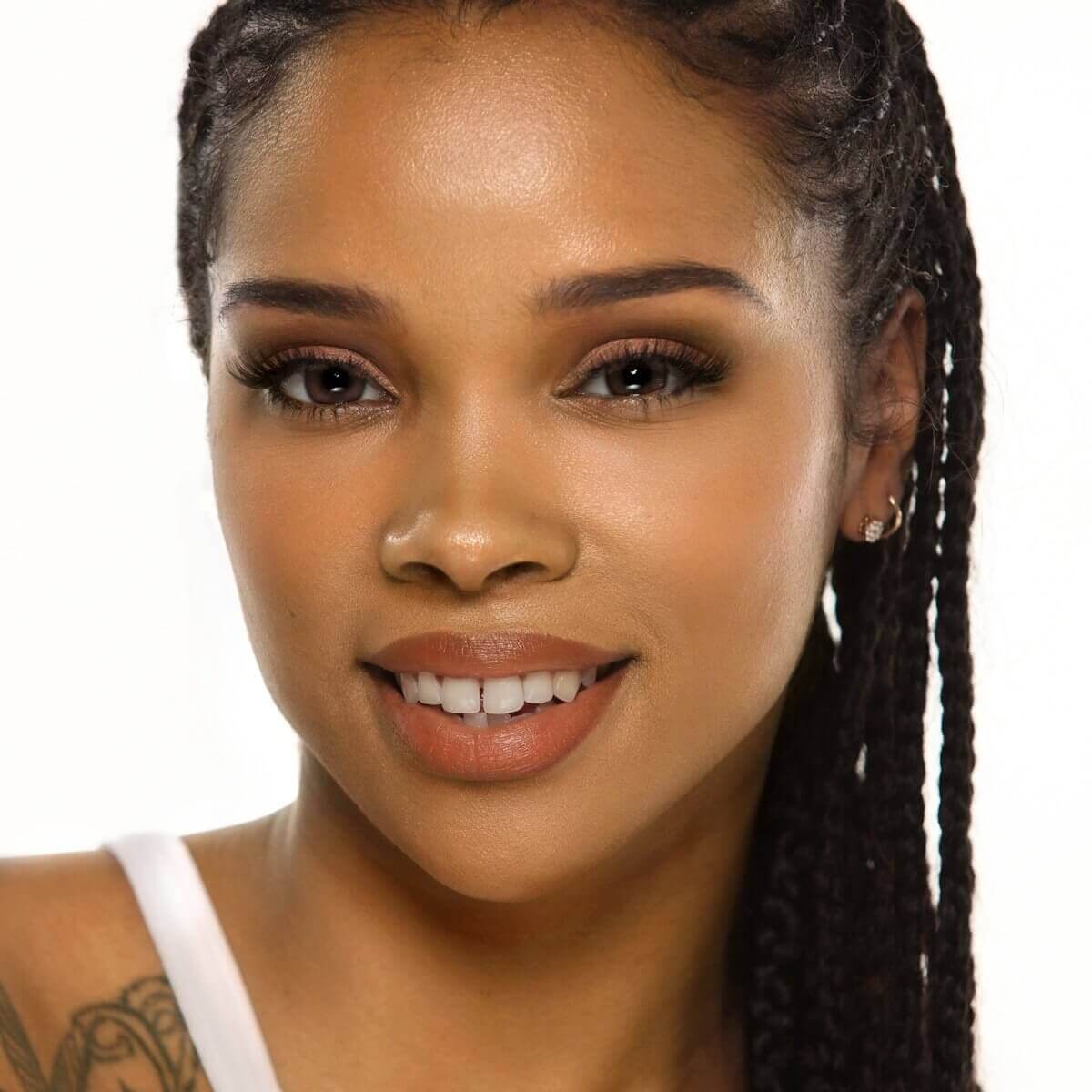 4-in-1 Foundation Stick Cream-to-Velvet Matte Foundation - Image 66