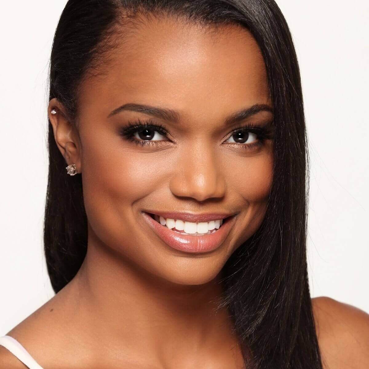 4-in-1 Foundation Stick Cream-to-Velvet Matte Foundation - Image 69