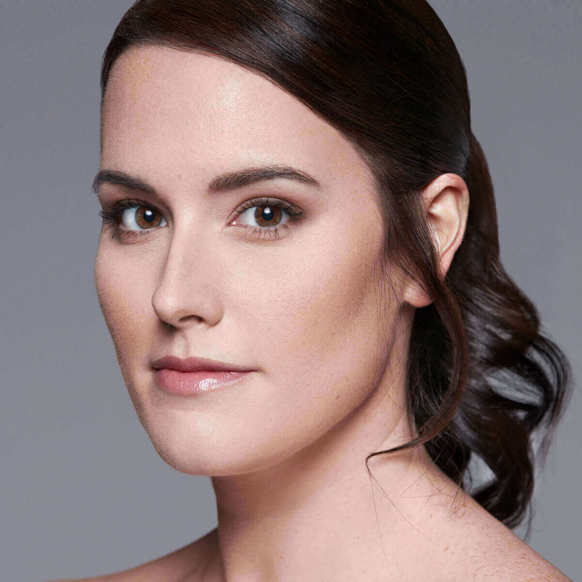 4-in-1 Pressed Mineral Makeup Foundation Mini - Image 8